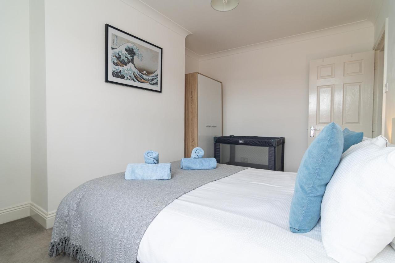 Light And Airy 1 Bedroom Flat 700M From The Beach ボーンマス エクステリア 写真